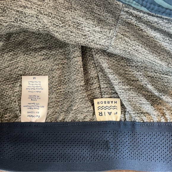 Fair Harbour Compression Lined Red/Blue Swim Trunks (Men's Large) - Picture 2 of 2